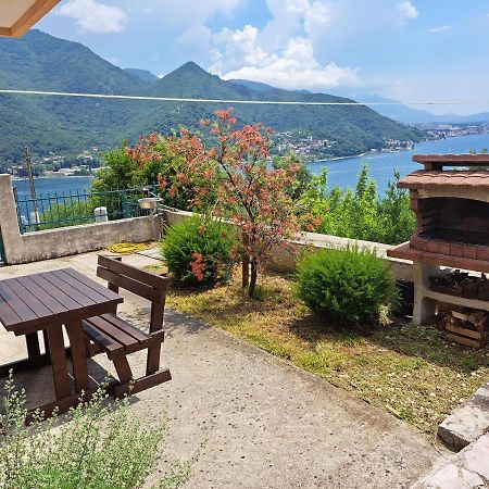 Holiday Home Sunny Hill Kamenari Kültér fotó